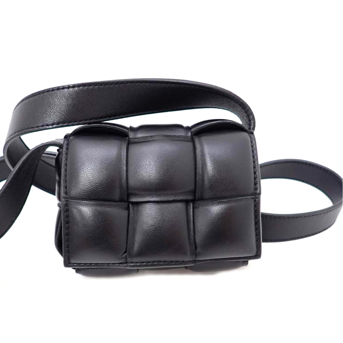 BOTTEGA VENETA ボッテガヴェネタ/キャンディカセットパテッドミニショルダー/ブラック/716648VCQR1//Aランク/69