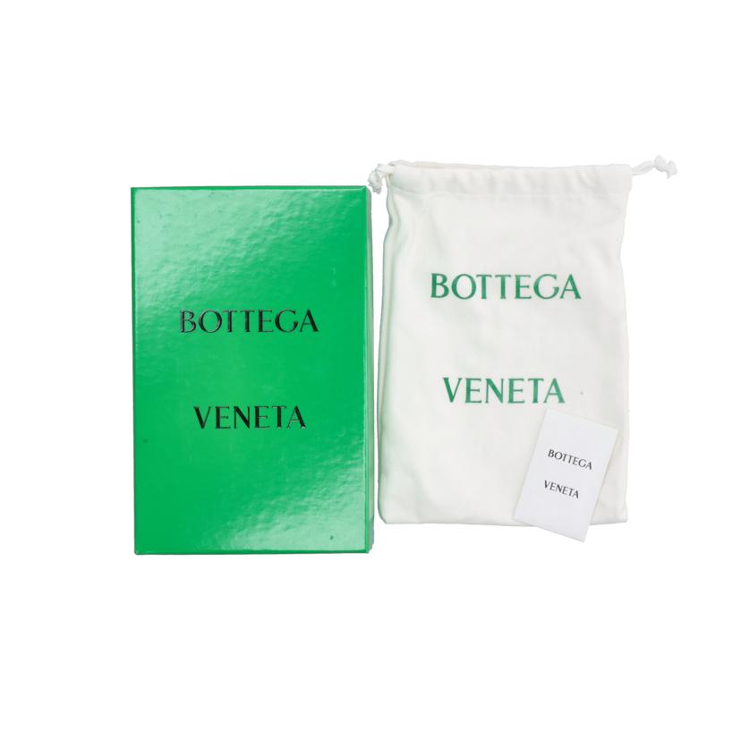 ボッテガヴェネタ BOTTEGA VENETA カセット ミニショルダー マキシイントレチャート レザー ブルー 666688 中古 新入荷 OB1506 BOTTEGA VENETA ボッテガヴェネタ/ブランドバッグ・小物｜WonderREX