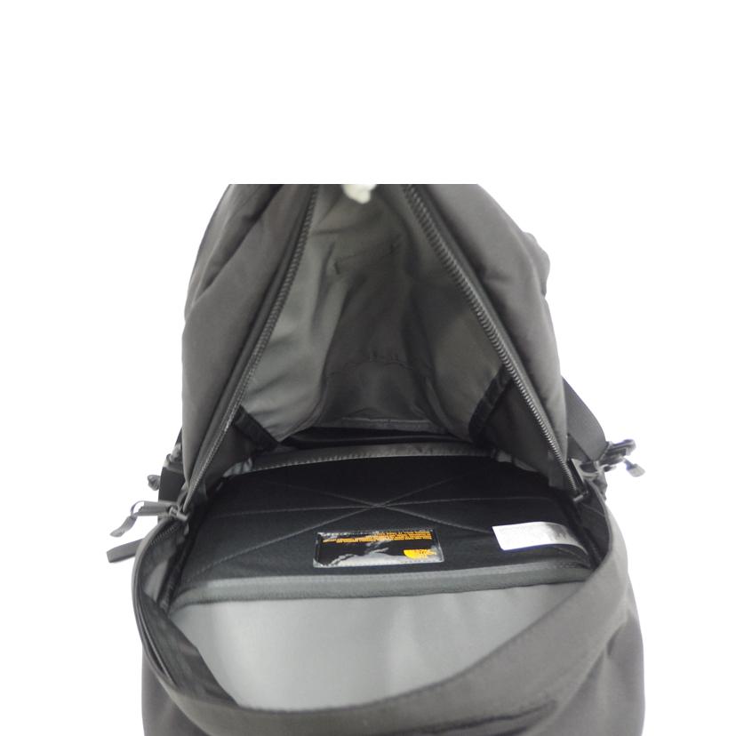 THE　NORTH　FACE/ノースフェイス　hot　shot　リュック／黒//Aランク/82