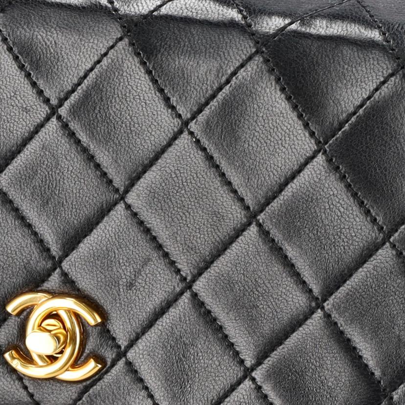 CHANEL シャネル/マトラッセ／ハーフムーンヴィンテージチェーンショルダー//038****/ABランク/91