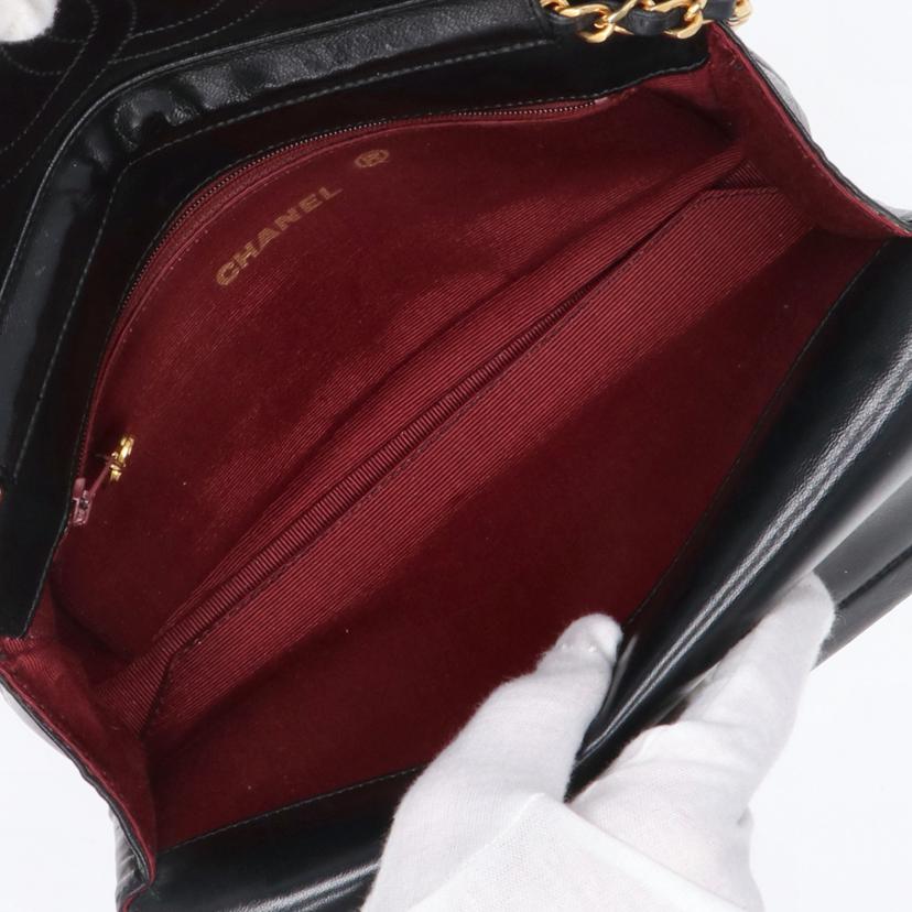 CHANEL シャネル/マトラッセ／ハーフムーンヴィンテージチェーンショルダー//038****/ABランク/91