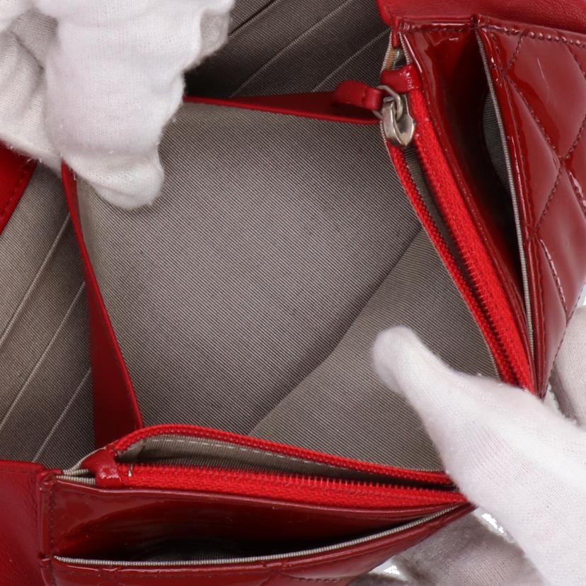 CHANEL　 シャネル/マトラッセ19パテントレザーチェーンウォレット/A48692//155*****/ABランク/24