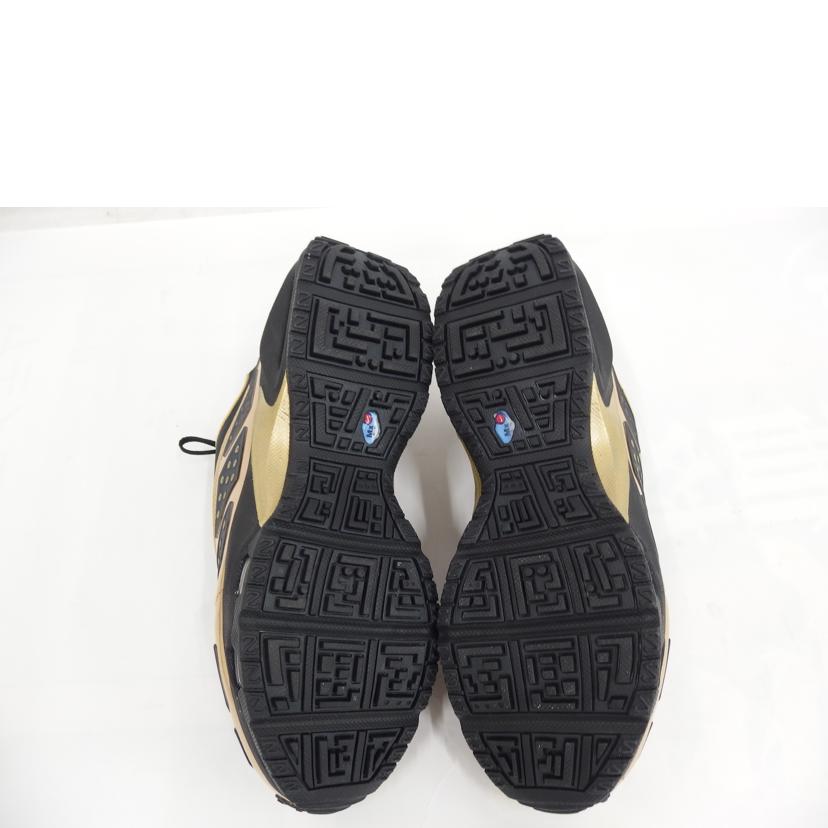 NIKE ナイキ/Nike　Air　Max　SNDR　／Black　and　Metallic　Gold/HJ4130-002//ABランク/82