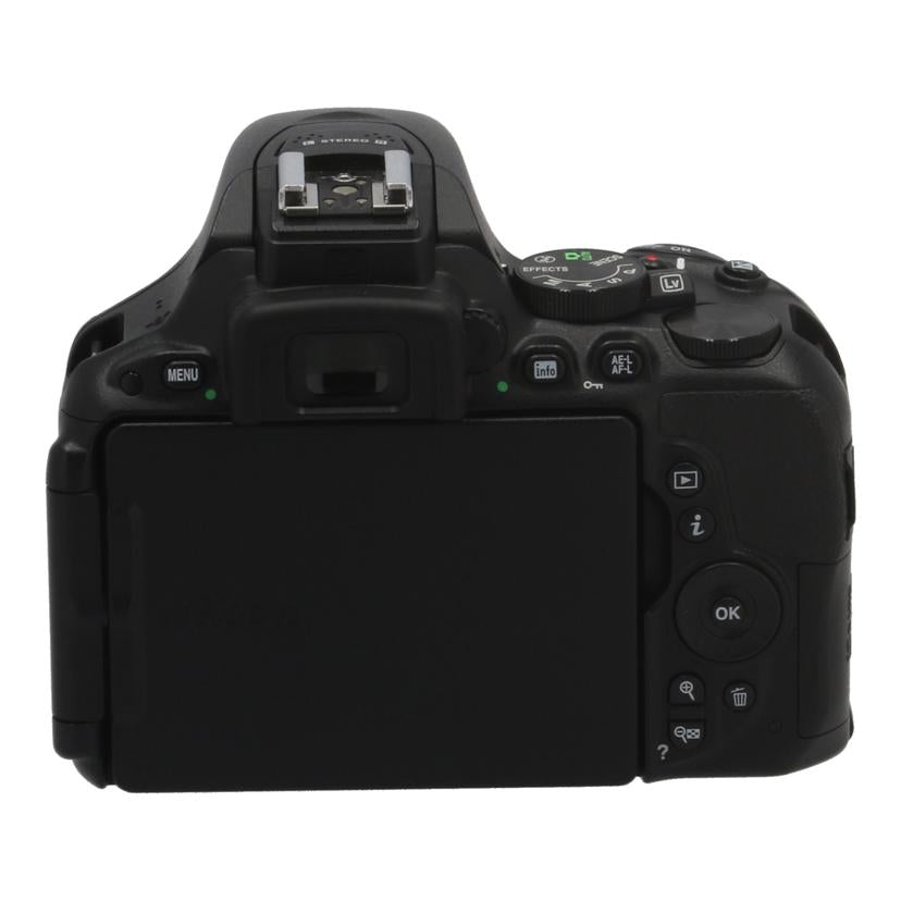 Nikon ニコン /デジタル一眼 レンズキット/D5500 18-140 VR ﾚﾝｽﾞｷｯﾄ//2066157/Bランク/85