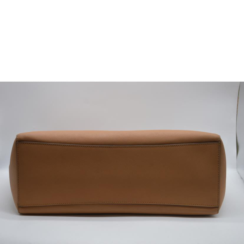 TORY　BURCH トリーバーチ/ロンビンソンOS／サフィアーノレザー／カルダモン/53063 0219//Aランク/89