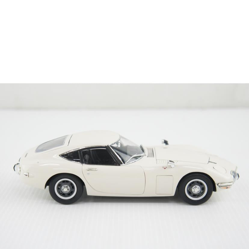 EBBRO エムエムビー/1／24スケール　TOYOTA　2000GT/24030//Aランク/64