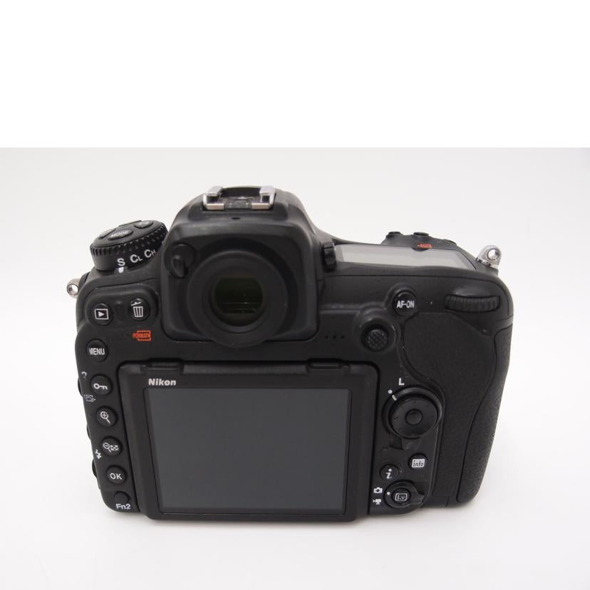 Nikon ニコン/デジタル一眼レフカメラ　ボディ/D500//2026833/ABランク/69