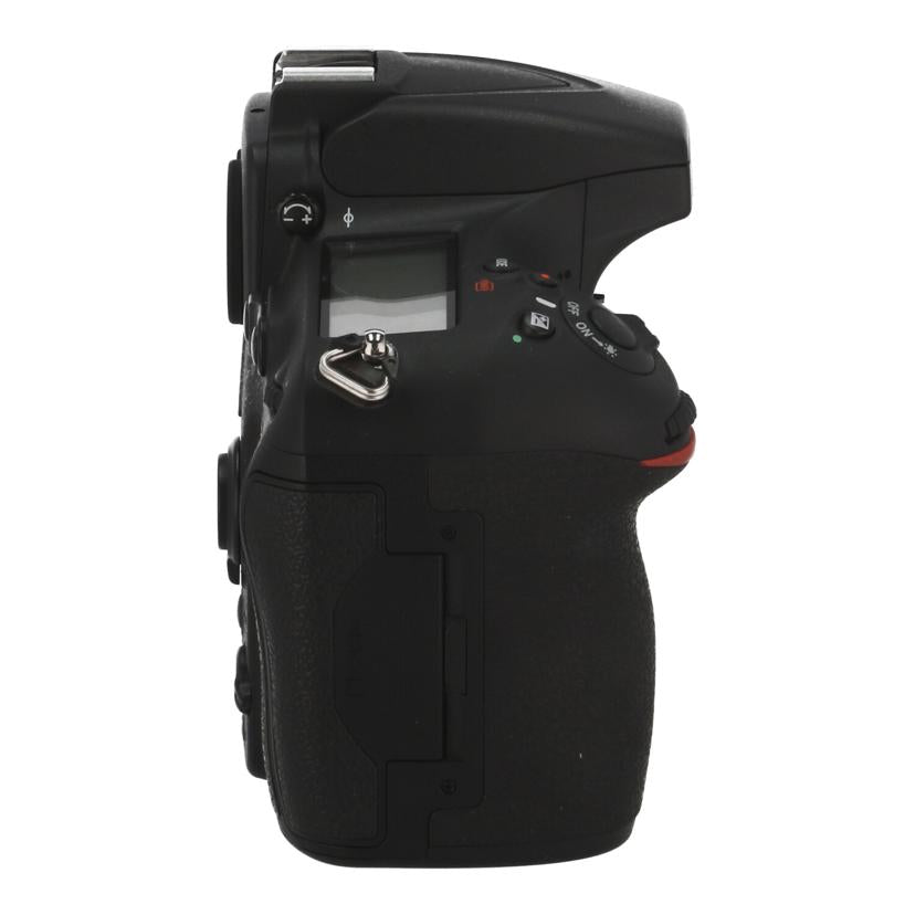 Nikon ニコン　/デジタル一眼　ボディ/D810 ﾎﾞﾃﾞｨ//2041434/Bランク/42