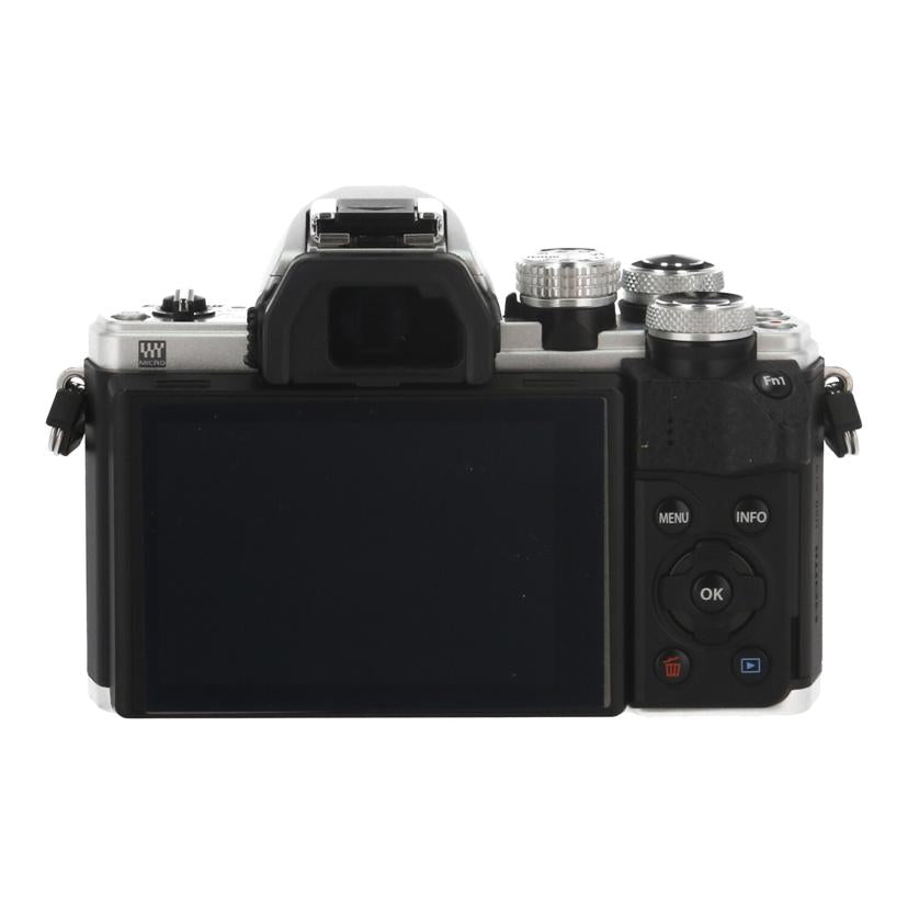 OLYMPUS オリンパス　/ミラーレス一眼　レンズキット/E-M10 Mark II 14-42mm EZﾚﾝｽﾞｷｯﾄ//BHKB66811/Bランク/42