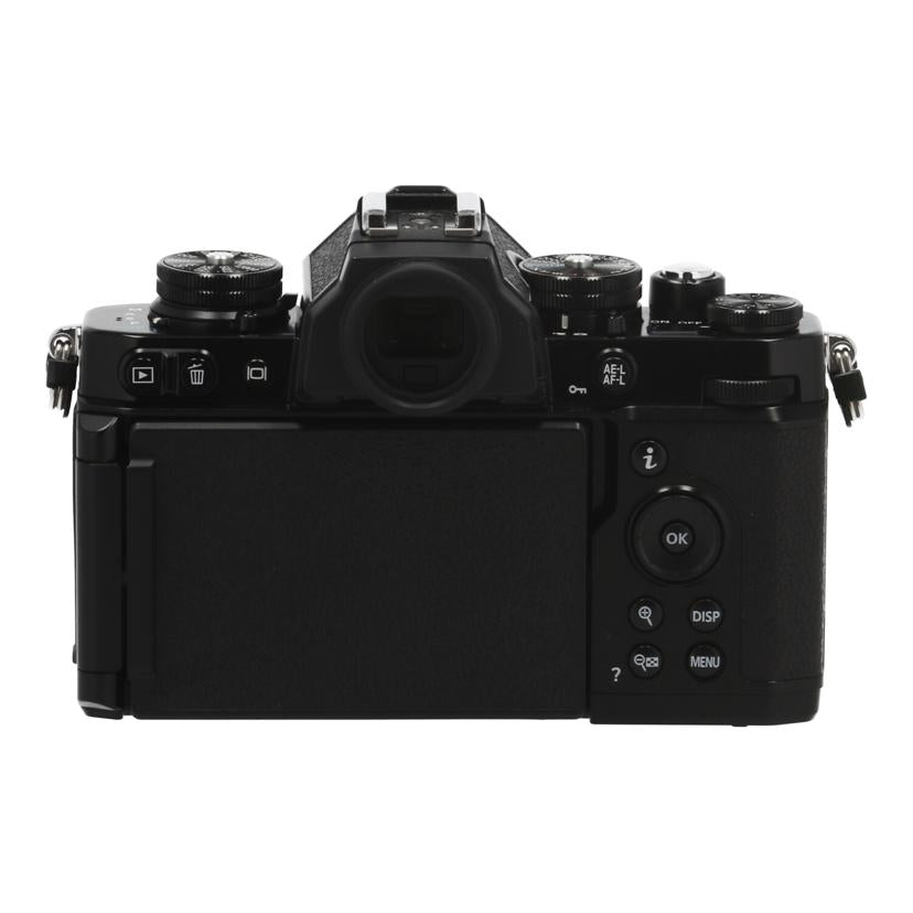 Nikon ニコン　/ミラーレス一眼　ボディ/Z fc ﾎﾞﾃﾞｨ//2059540/Aランク/05