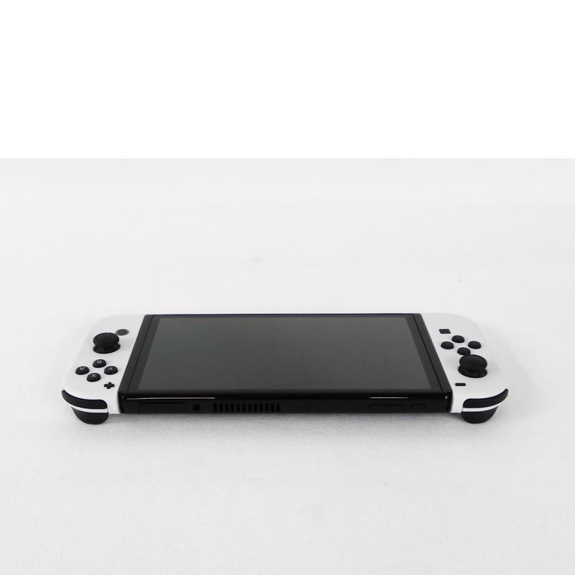 NINTENDO 任天堂/ニンテンドーSwitch　有機ELモデル／ホワイト/HEG-001//XTJ10555737337/Aランク/81