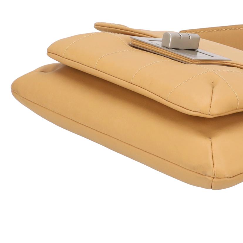 CHANEL シャネル/2．55　チョコバーレザーワンショルダー//826****/ABランク/91