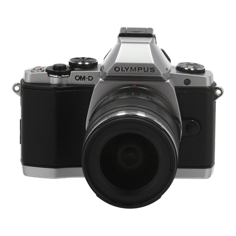 OLYMPUS オリンパス　/ミラーレス一眼　レンズキット/OM-D E-M5 ﾚﾝｽﾞｷｯﾄ//BF2522308/Bランク/69