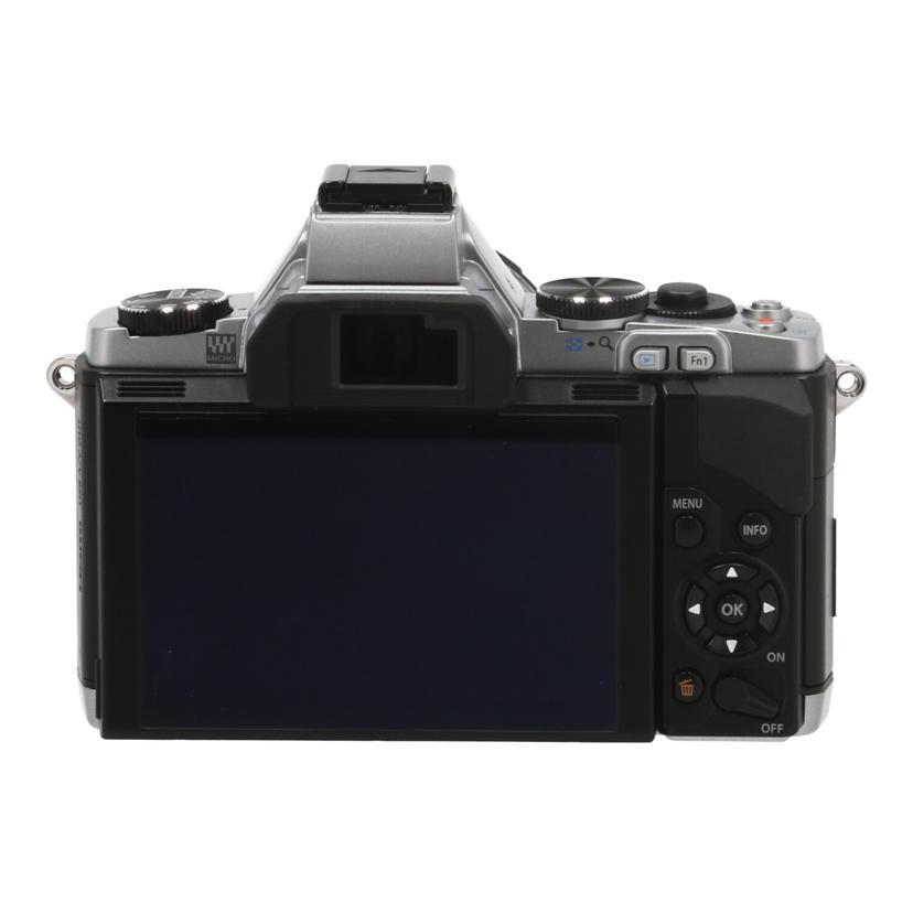 OLYMPUS オリンパス　/ミラーレス一眼　レンズキット/OM-D E-M5 ﾚﾝｽﾞｷｯﾄ//BF2522308/Bランク/69