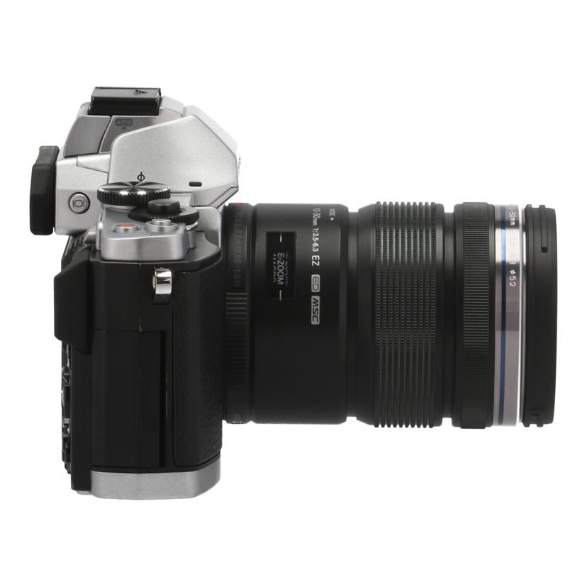 OLYMPUS オリンパス　/ミラーレス一眼　レンズキット/OM-D E-M5 ﾚﾝｽﾞｷｯﾄ//BF2522308/Bランク/69
