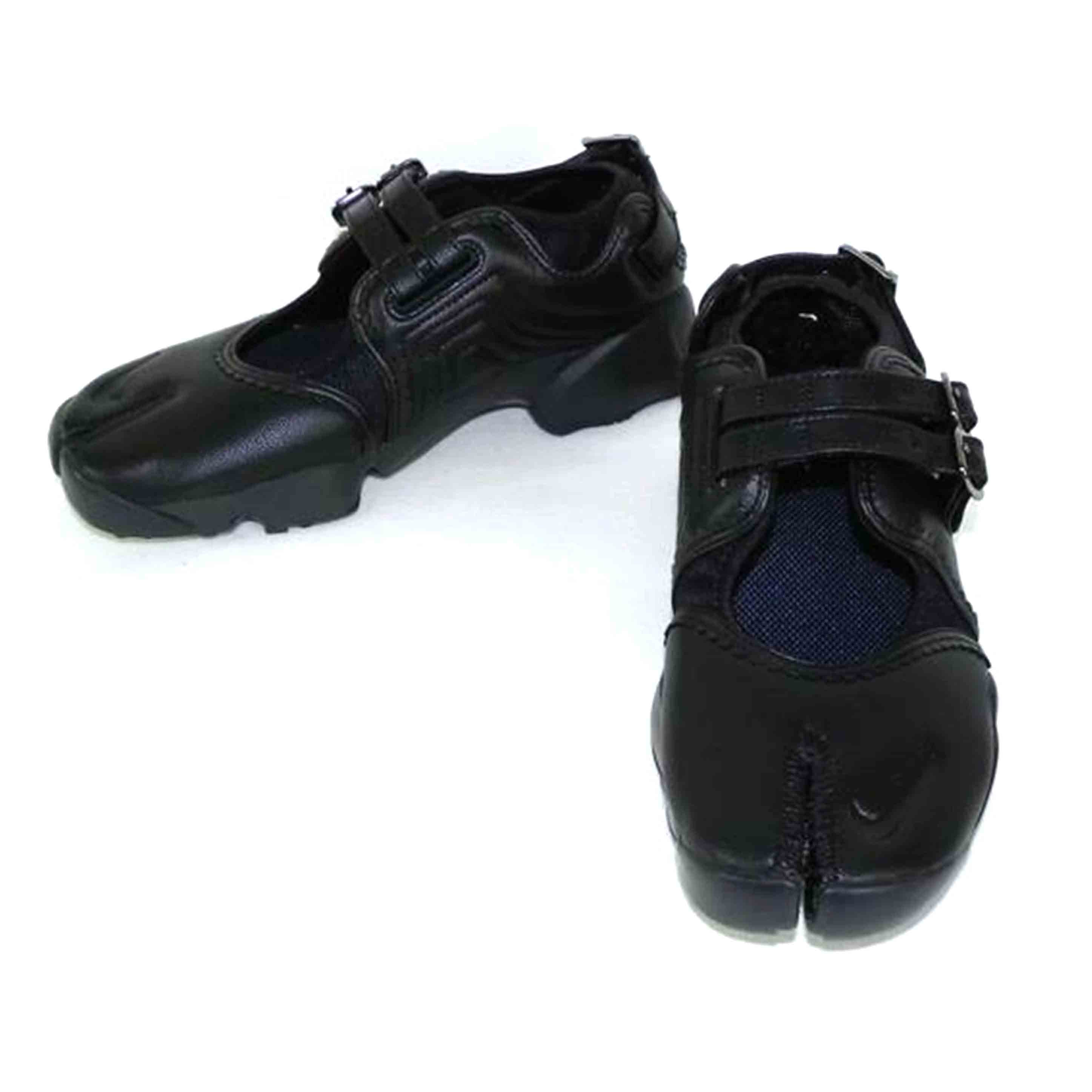 NIKE ナイキ/NIKE　WMNS　AIR　RIFT　＂BUCKLED　STRAPS＂　BLACK/IB8881-001//SAランク/81