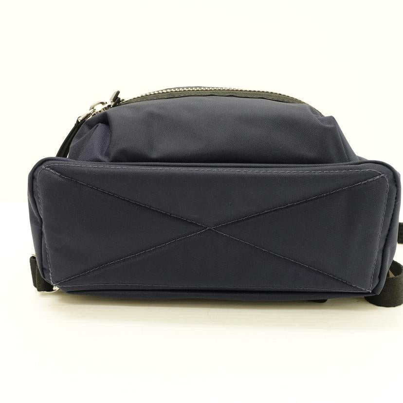 MARC JACOBS マークジェイコブス/ザ バイカー/ナイロン/ミディアム/バックパック/2F3HBP029H02//ABランク/88