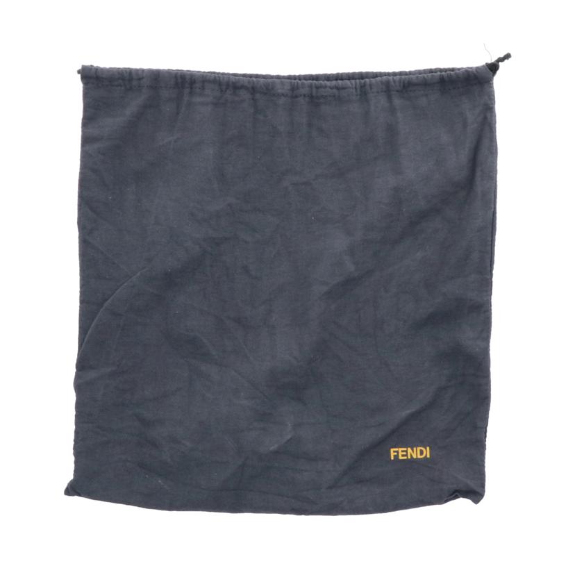 FENDI フェンディ/レザービッグマンマバケット／ブラック系/8BR638-D16//129*****/Aランク/77