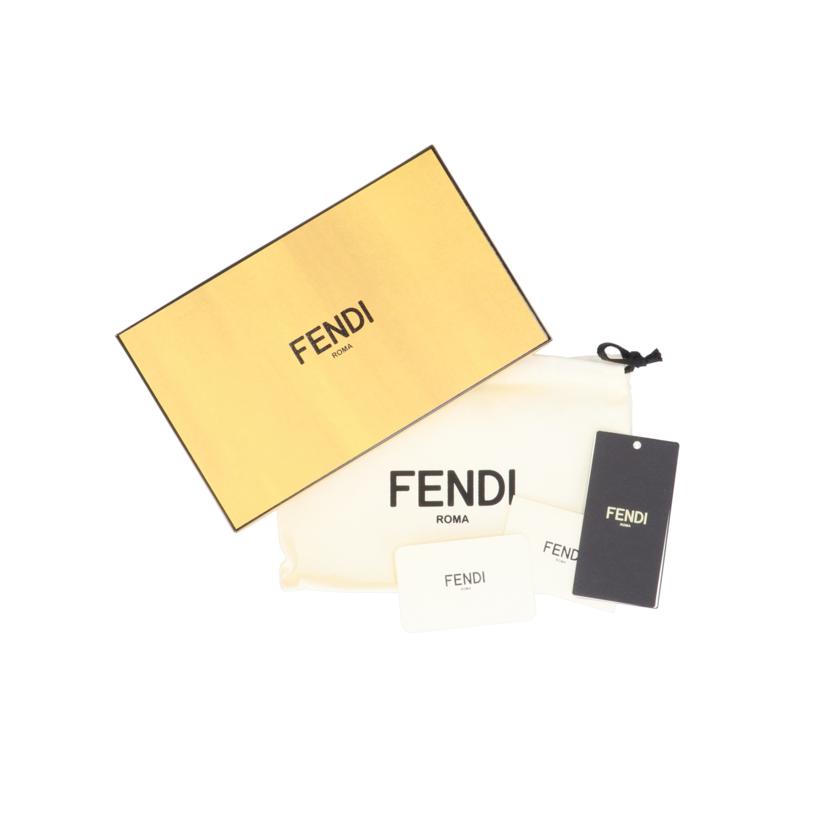 FENDI/バゲットスマートフォンポーチ／ホワイト／MJコラボ/7AS142//AMW**********/Sランク/24
