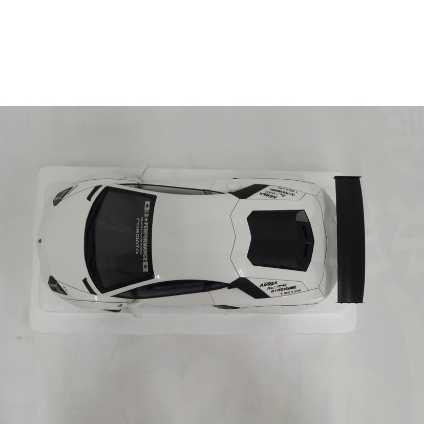 AUTOart オートアート/1／18　ランボルギーニ　アヴェンタドール//ABランク/82