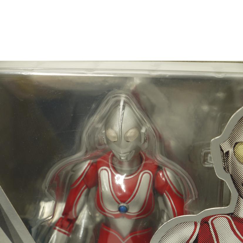 BANDAI バンダイ/ULTRA－ACT　ウルトラマンジャック　「帰ってきたウルトラマン」フィギュア//Sランク/69