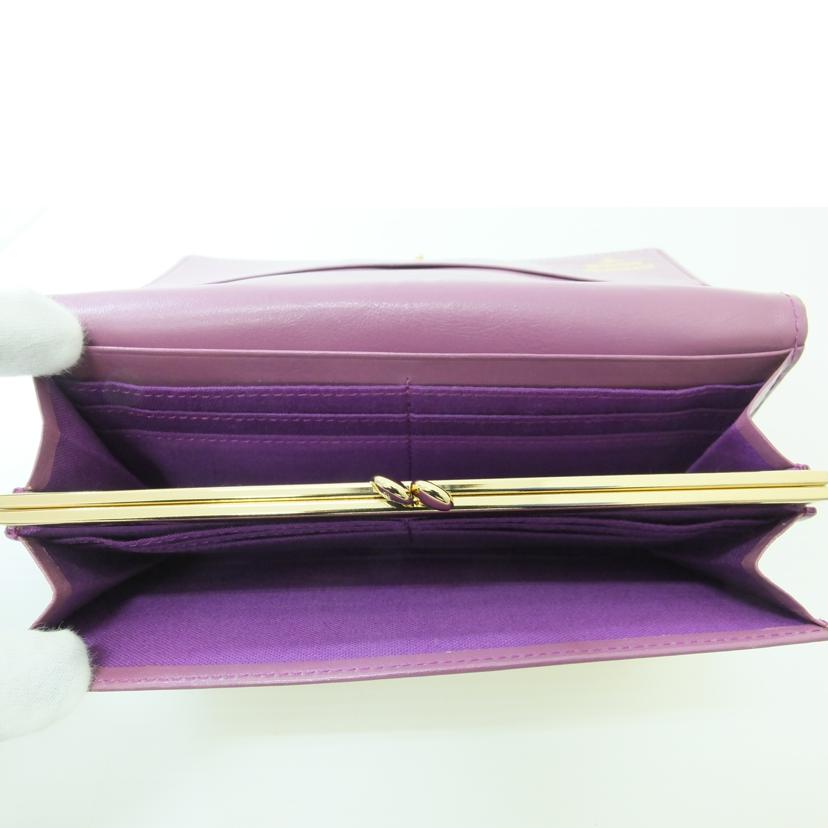 vivienne．W ｳﾞｨｳﾞｨｱﾝｳｴｽﾄｳｯﾄﾞ/型押しがま口長財布//Bランク/88