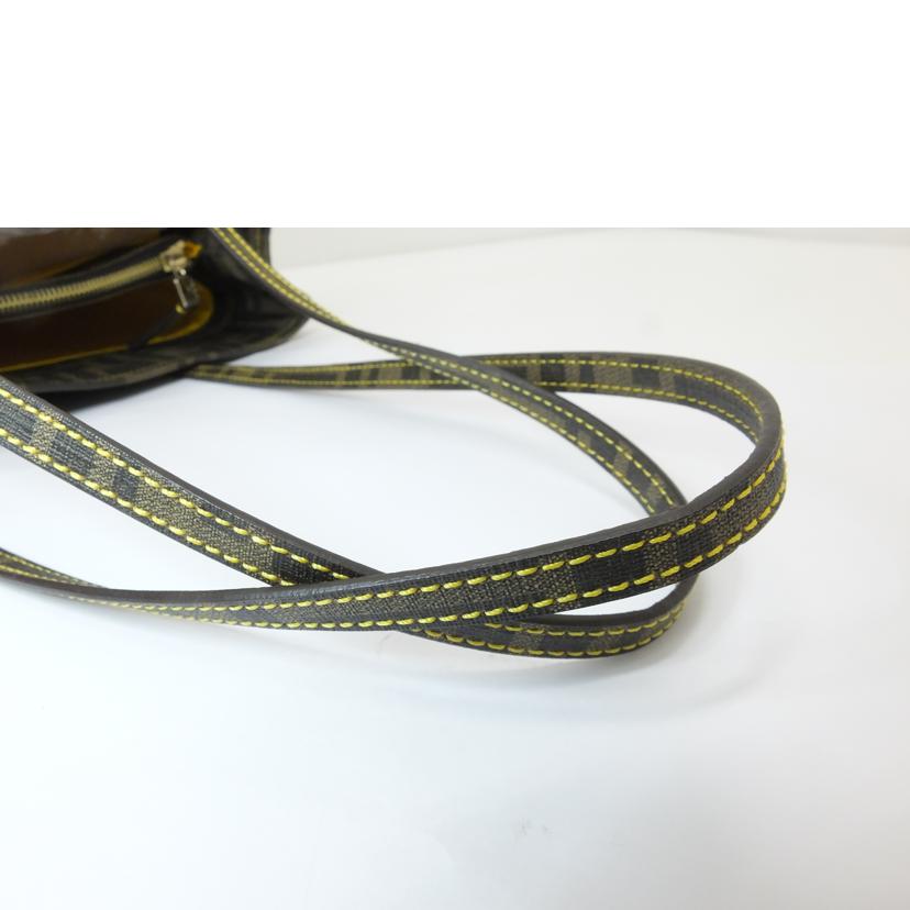 FENDI ﾌｪﾝﾃﾞｨ/ズッカ柄トートバッグ/2111.8BH211//CA1******/Aランク/88