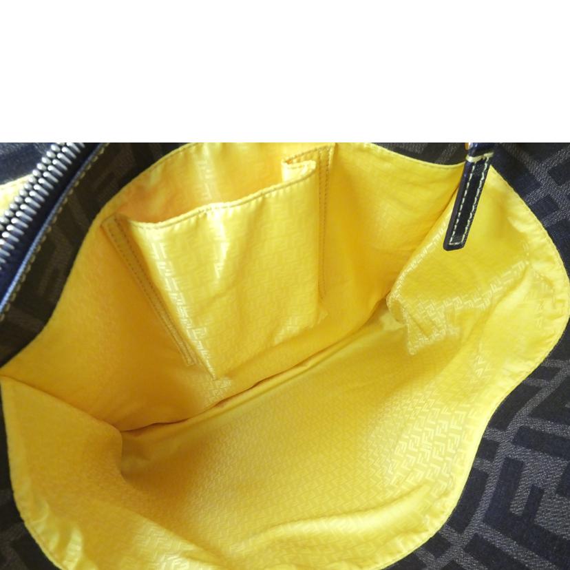 FENDI ﾌｪﾝﾃﾞｨ/ズッカ柄トートバッグ/2111.8BH211//CA1******/Aランク/88