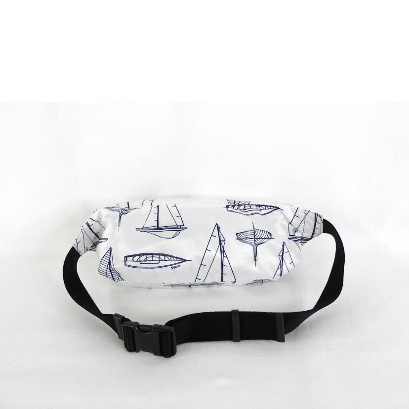 FURLA フルラ/FURLA　／　ヨット柄　ウエストバッグ//Bランク/81