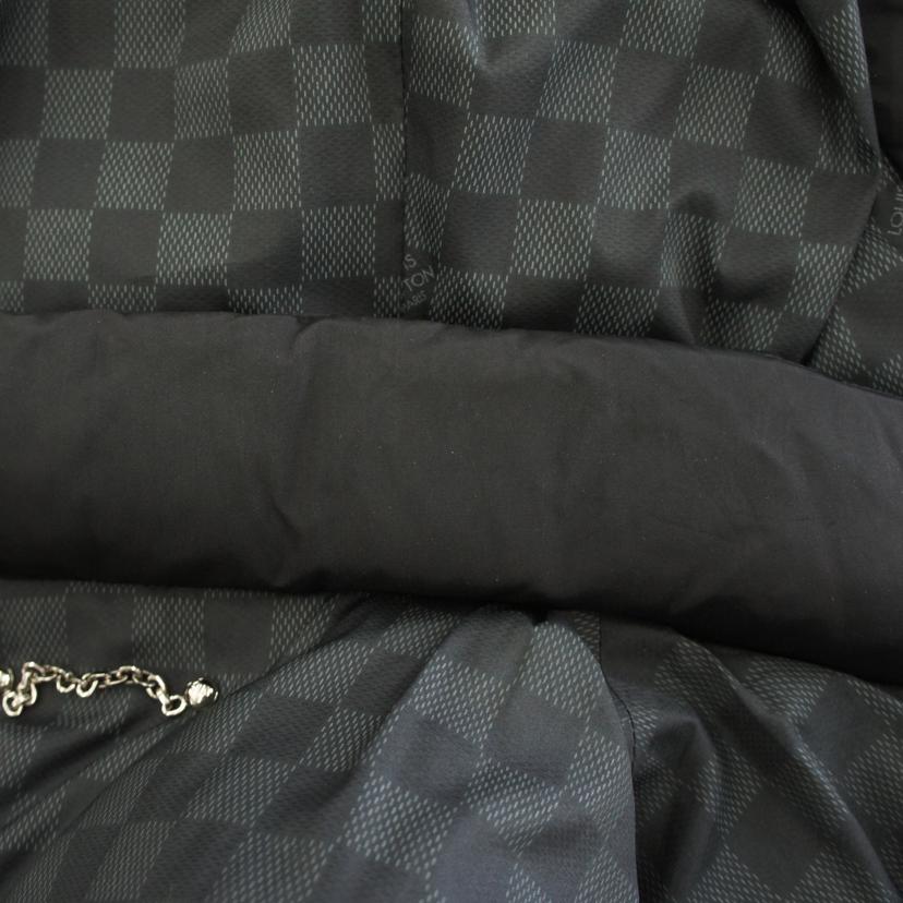 LOUIS　VUITTON ルイヴィトン/ファーフードダウンジャケット／裏地グラフィット/RM092M MPPK40PEJ//ｻｲｽﾞ:48/ABランク/75
