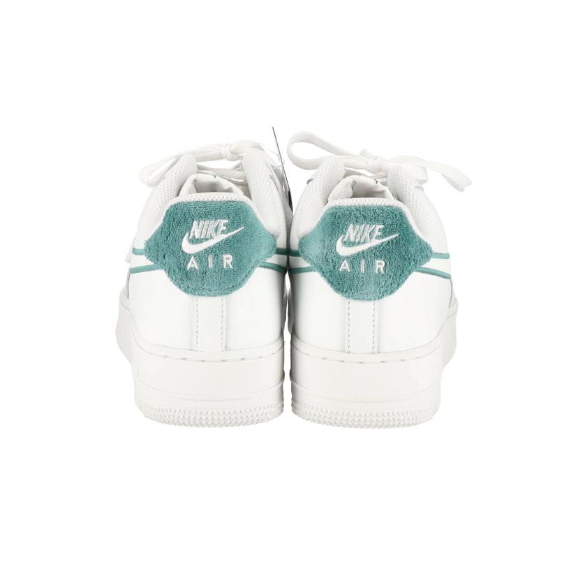 NIKE ナイキ/AIR　FORCE　1　＇07　LV8/FN8349-100//Sランク/05