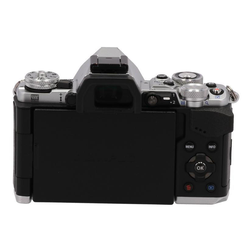 ＯＬＹＭＰＵＳ　 オリンパス/ミラーレス一眼ボディ/OM-D E-M5 MarkII ﾎﾞﾃﾞｨ//BFKA62716/Bランク/06