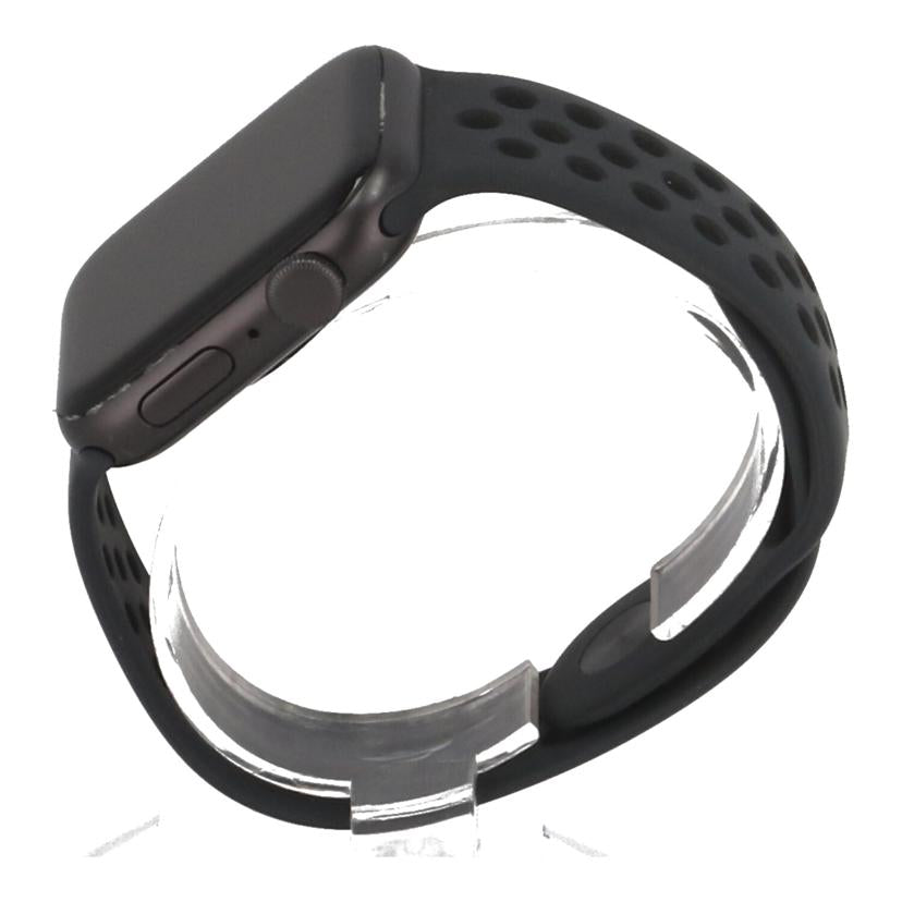 Apple　 アップル　/Apple　Watch　Nike　SE　GPS　44mm/NYYK2LL/A//GQ2MR01EQ1N2/Bランク/70