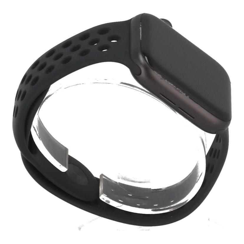 Apple　 アップル　/Apple　Watch　Nike　SE　GPS　44mm/NYYK2LL/A//GQ2MR01EQ1N2/Bランク/70