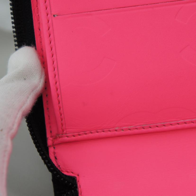 ＣＨＡＮＥＬ　 シャネル　CHANEL　カンボンライン長財布　ココマーク白　ブラック　ラウンドジップ　　/カンボンライン長財布黒／ココマーク白//105*****/ABランク/37