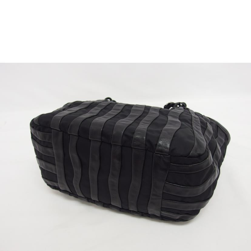 ＰＲＡＤＡ プラダ ナイロン レザーストライプ /プラチェーントートバッグ／ブラック/BR36998//117/ABランク/04