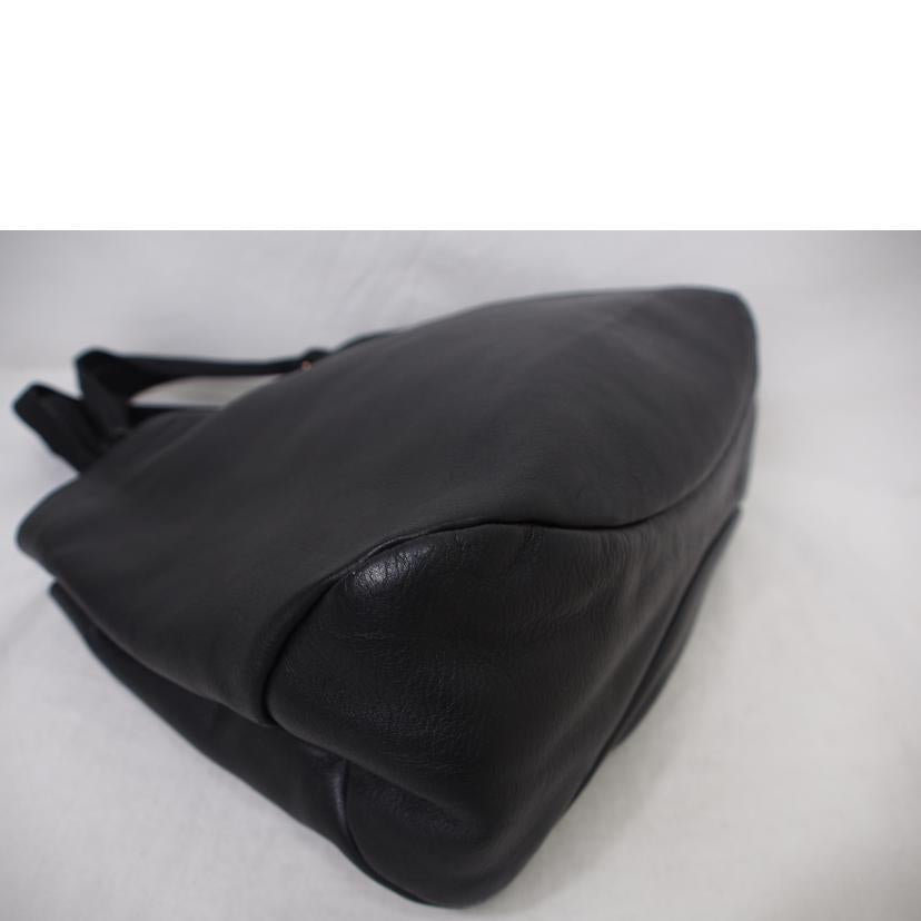 Ｆｅｒｒａｇａｍｏ ﾌｪﾗｶﾞﾓ/リボンモチーフ／レザー／トート//Bランク/78