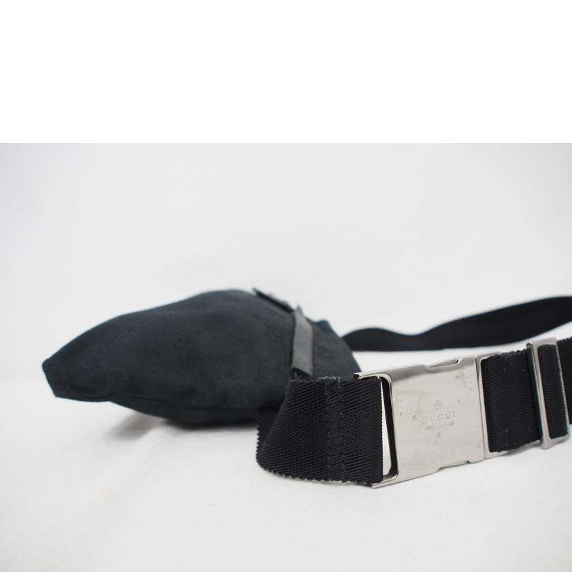 ＧＵＣＣＩ ｸﾞｯﾁ/ＧＧキャンバス／ウエストバッグ/28566//001018/Bランク/78