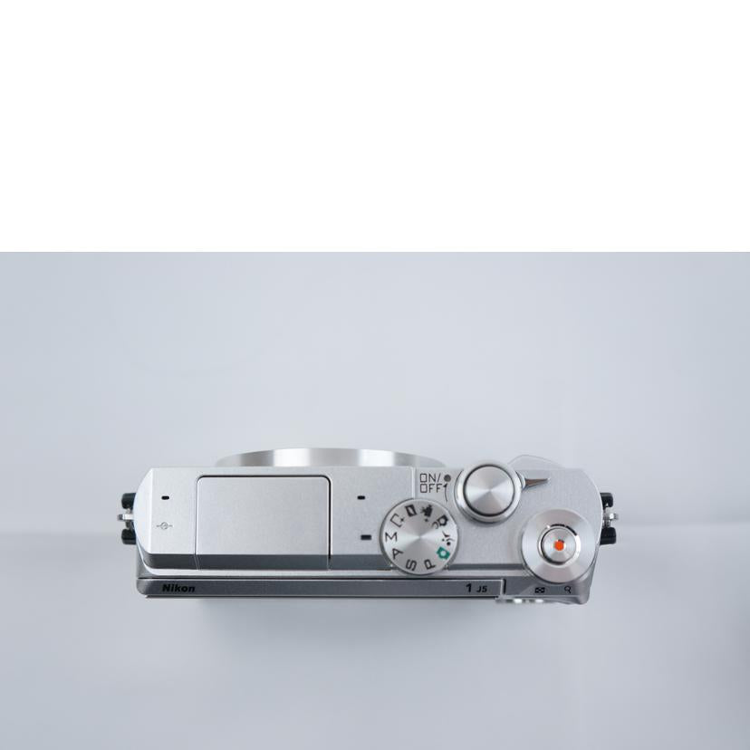Ｎｉｋｏｎ ニコン/ミラーレス一眼／Ｊ５/J5 ﾀﾞﾌﾞﾙﾚﾝｽﾞｷｯﾄ//23079277/2130229613/ABランク/67