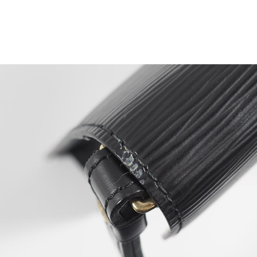 ＬＯＵＩＳ　ＶＵＩＴＴＯＮ ルイヴィトン/ポシェットセリエ　ドラゴンヌ／エピ　ノワール/M52612//VI0031/ABランク/79