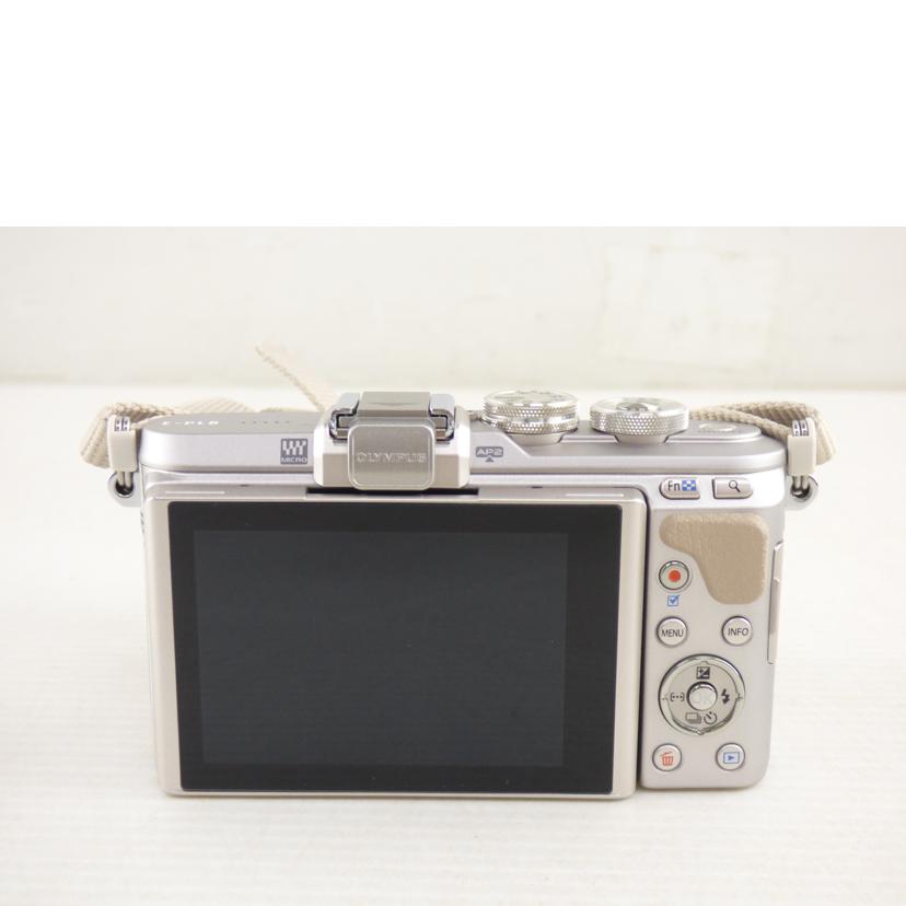 ＯＬＹＭＰＵＳ オリンパス/ミラーレス一眼レンズキット/E-PL8レンズキット//BHRA21727/ABランク/64