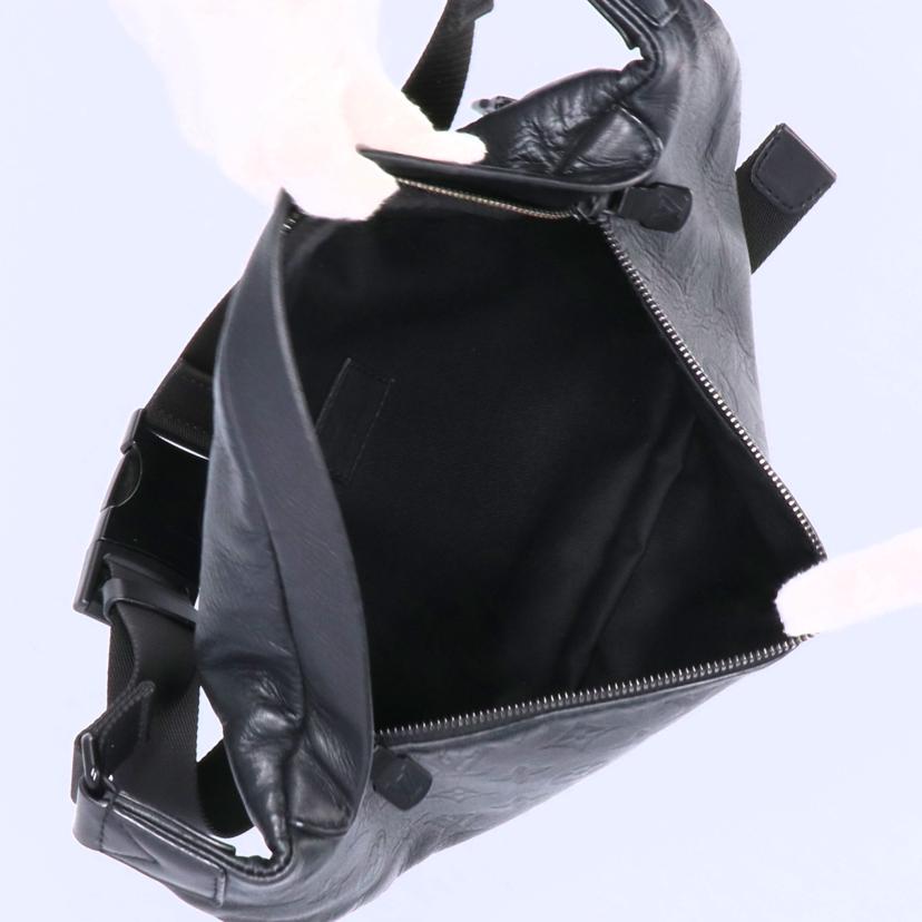 ＬＯＵＩＳ　ＶＵＩＴＴＯＮ ﾙｲｳﾞｨﾄﾝ/ディスカバリー・バムバッグ／モノグラムアンプラント/M44388//MI4109/ABランク/75