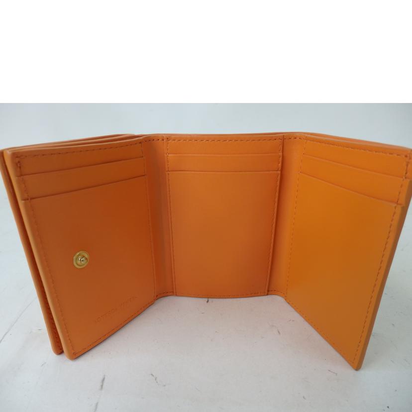 ＢＯＴＴＥＧＡ　ＶＥＮＥＴＡ ボッテガヴェネタ/イントレチャート３つ折り財布／オレンジ//Aランク/84
