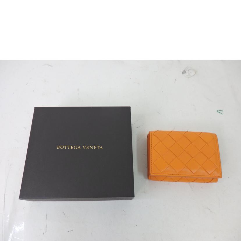 ＢＯＴＴＥＧＡ　ＶＥＮＥＴＡ ボッテガヴェネタ/イントレチャート３つ折り財布／オレンジ//Aランク/84