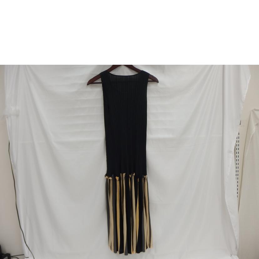 ＰＬＥＡＴＳ　ＰＬＥＡＳＥ　 ﾌﾟﾘｰﾂﾌﾟﾘｰﾂ/ＰＬＥＡＴＳ　ＰＬＥＡＳＥ　ワンピース/PP13-JH542//ABランク/82