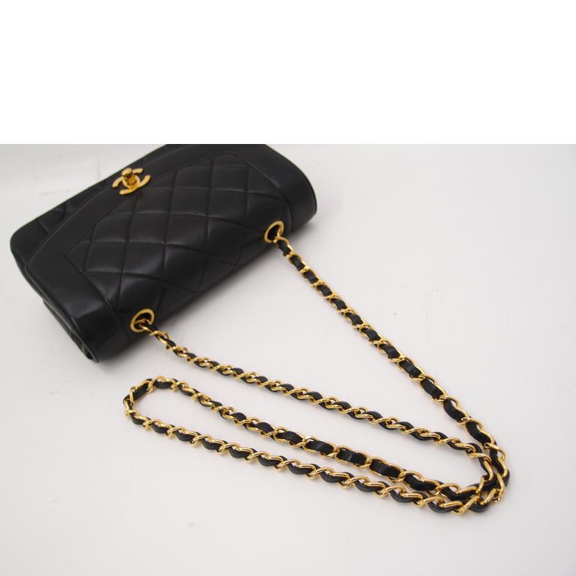 ＣＨＡＮＥＬ　 シャネル　黒　レザー　斜め掛け　肩掛け　ゴールド金具　レディース　/マトラッセダイアナフラップチェーンショルダー／ブラック//4040140/ABランク/69
