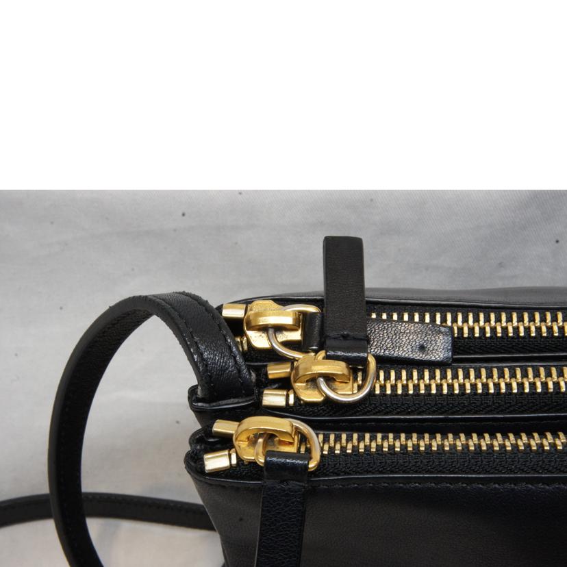 ＣＥＬＩＮＥ セリーヌ/トリオスモールショルダーブラック//ABランク/92