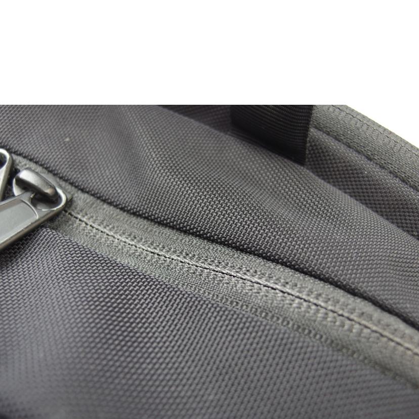 ＴＨＥ　ＮＯＲＴＨ　ＦＡＣＥ ザノースフェイス/ノースフェイス　シャトルデイパック　ブラック//ABランク/83