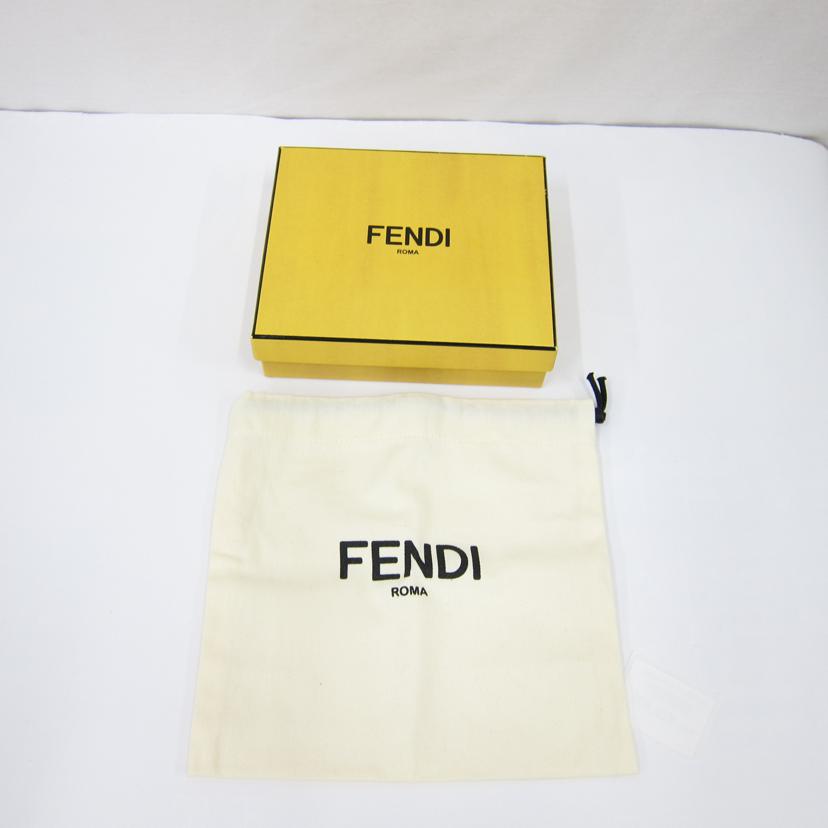 ＦＥＮＤＩ ﾌｪﾝﾃﾞｨｰ/ＦＦモチーフ２つ折りエンボス財布/8M0419//Aランク/82