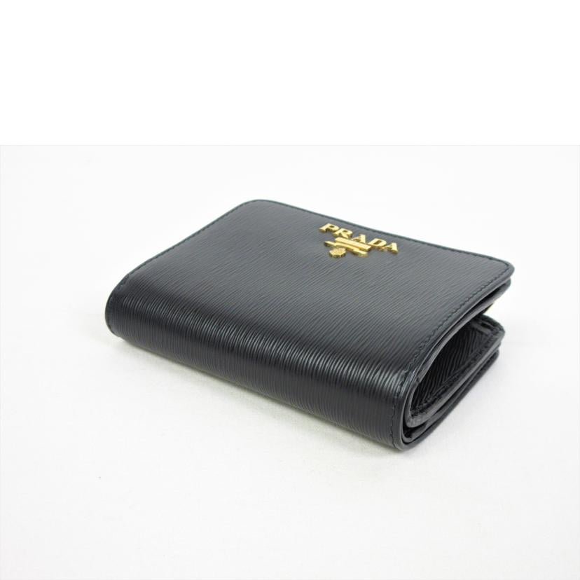 ＰＲＡＤＡ プラダ/サフィアーノメタル　二つ折り財布/1ML018//RFI*/SAランク/70